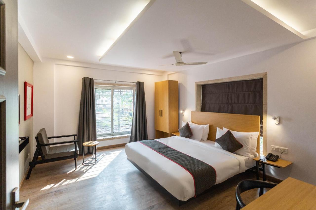 Oyo Townhouse 209 Habitat New Town Hotel Колката Екстериор снимка